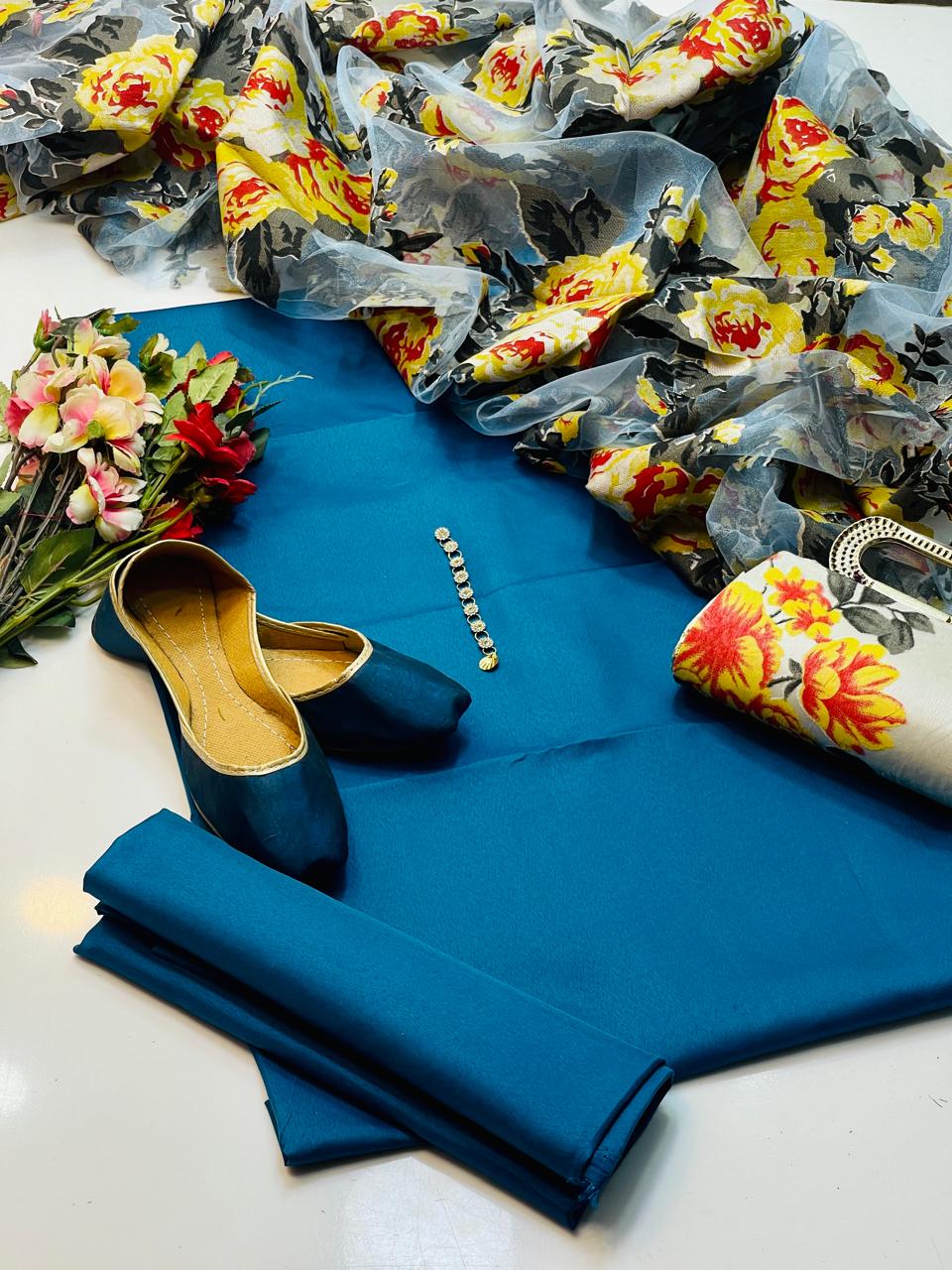 color 1 Party wear | 5 Pieces | Kataan Plain Shirt & Trouser | Organza Printed Dupatta | Matching Khussa & Clutch - Image 7